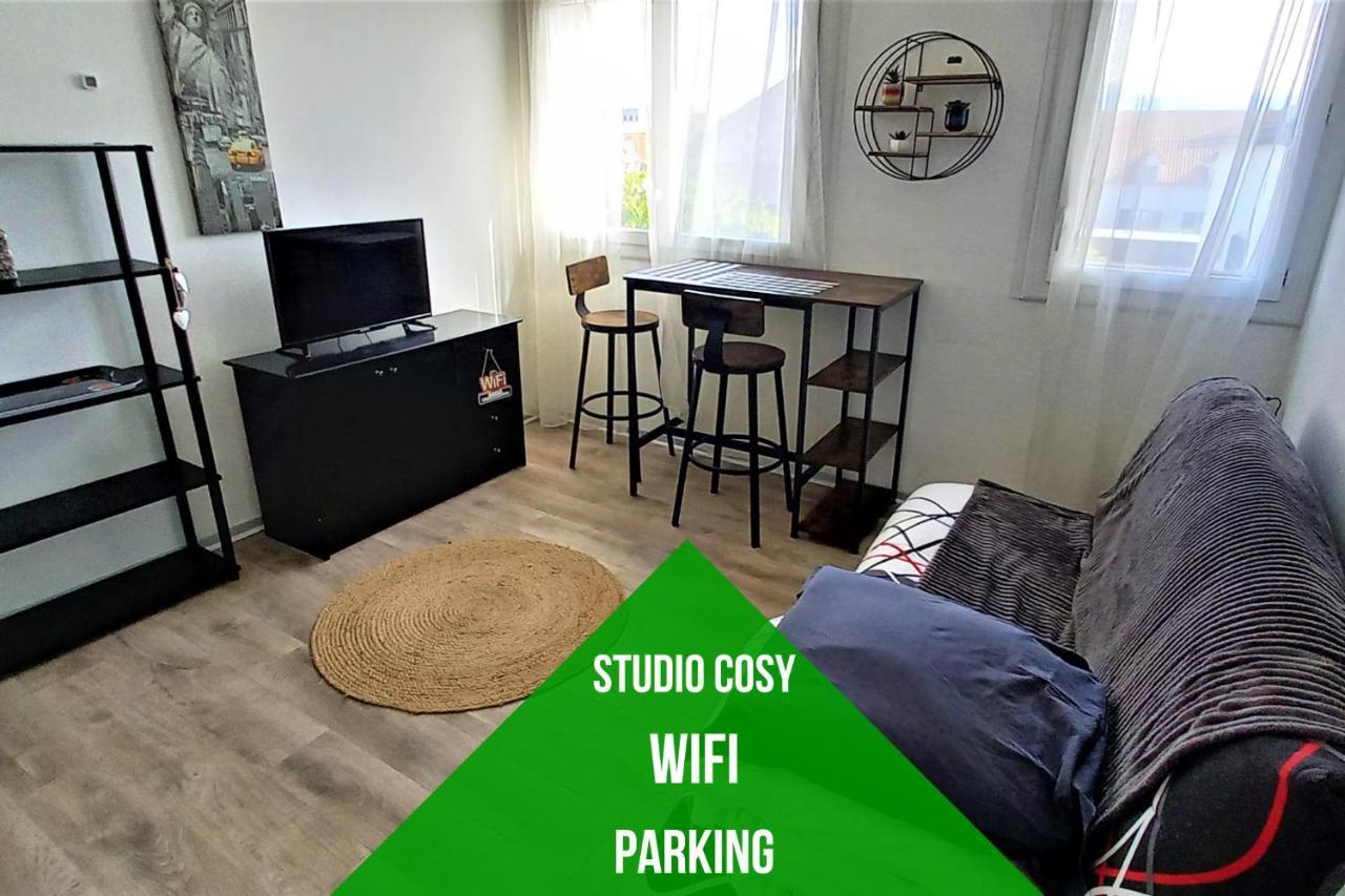 Petit Cocon Tarbais -Wifi-Parking Appartement Tarbes Buitenkant foto